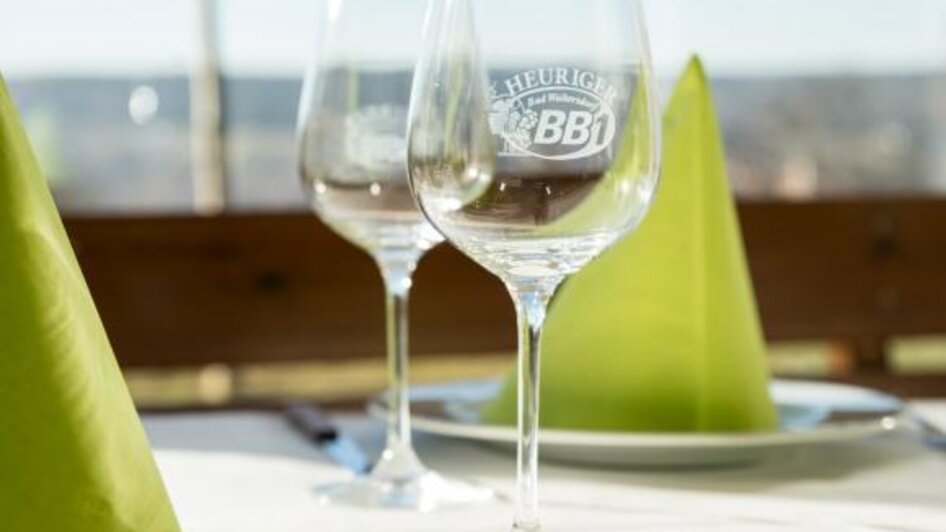 BB1 Heuriger_Weingläser auf Tisch@BB1 Heuriger | © Bergmann