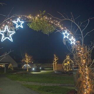 Der weihnachtliche Dorfpark in Bad Loipersdorf | © Gemeinde Bad Loipersdorf