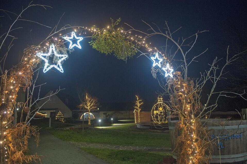 Der weihnachtliche Dorfpark in Bad Loipersdorf | © Gemeinde Bad Loipersdorf