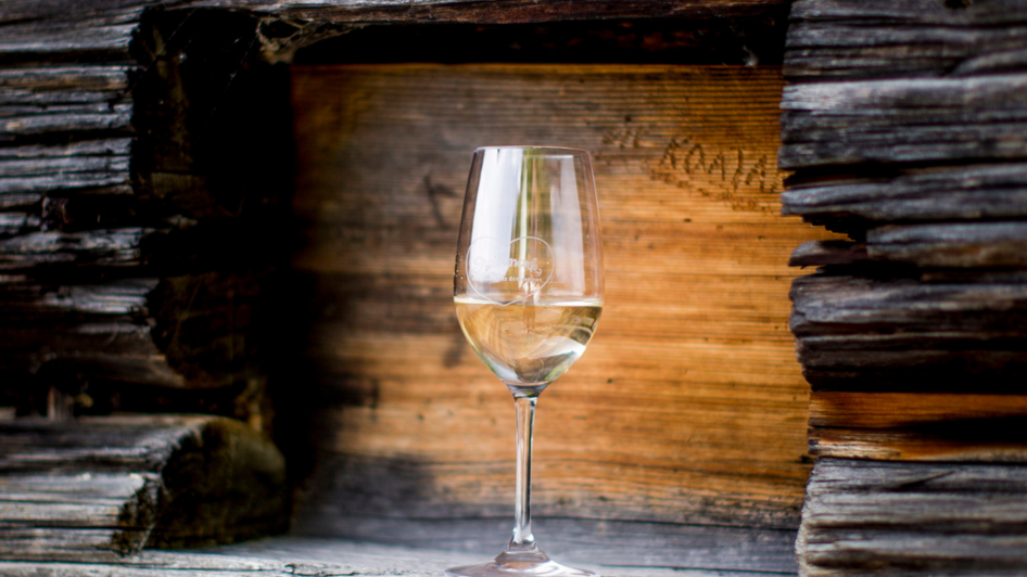 Ein Glaserl Wein | TVB Ausseerland Salzkammergut _Tom Lamm | © TVB Ausseerland Salzkammergut_Tom Lamm Ein Glaserl Wein | © TVB Ausseerland Salzkammergut_Tom Lamm