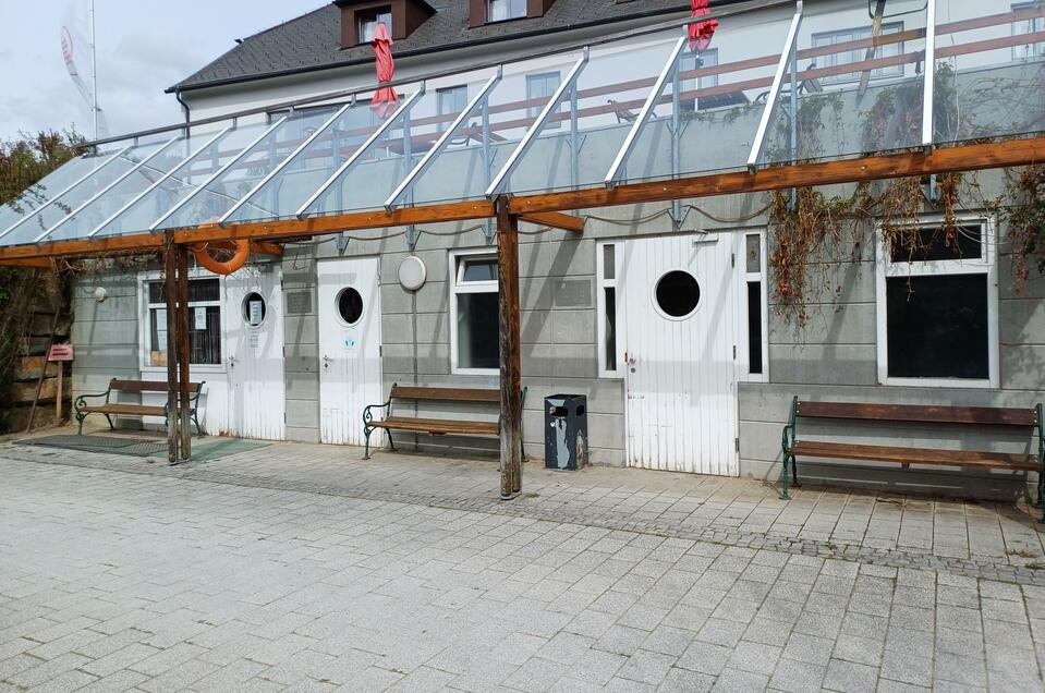 Public toilet market pond St. Lambrecht - Impression #1