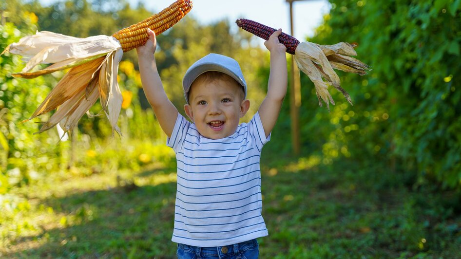 Die Freude bei der Ernte ist groß! | © Andreas Schwarz