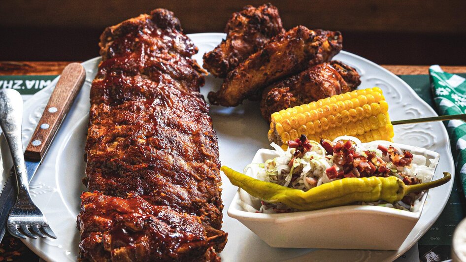 3 Goldene Kugeln - Ripperl | © 3 Goldene Kugeln 3 Goldene Kugeln - Ripperl | © 3 Goldene Kugeln