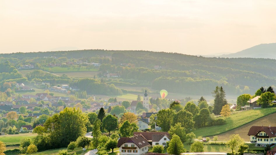 Ab-Hof-Verkauf_Ortsausblick_Oststeiermark | © Tourismusverband Bad Waltersdorf