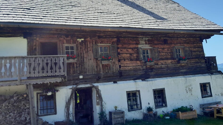 Seitenansicht außen mit Eingang | © Erwin Troger