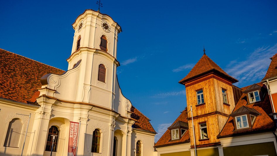 Augustinerkirche_Vorderansicht | © Stadtmarketing Fürstenfeld