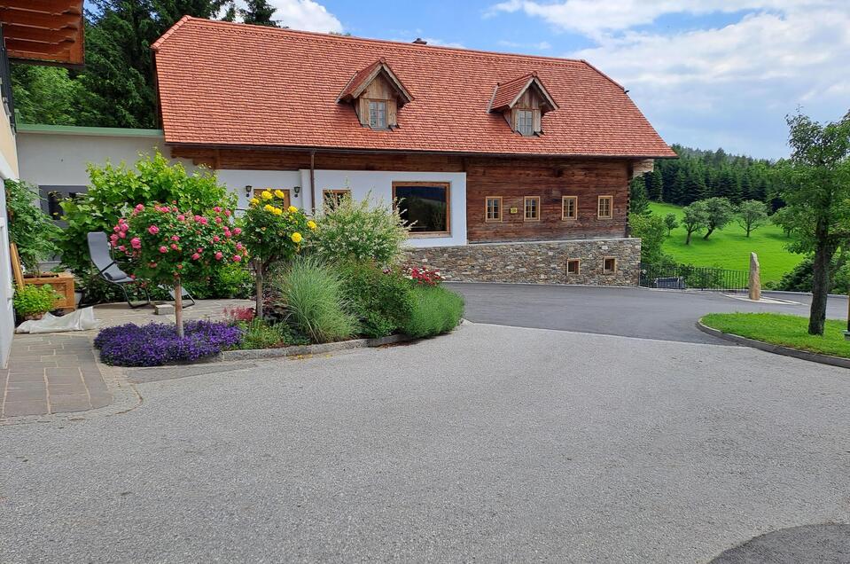 Rauchstubenhaus  Buchegger_Pöllauberg_Eastern Styria | © Familienbetrieb Buchegger Farm Family Buchegger - Impression #1 | © Familienbetrieb Buchegger