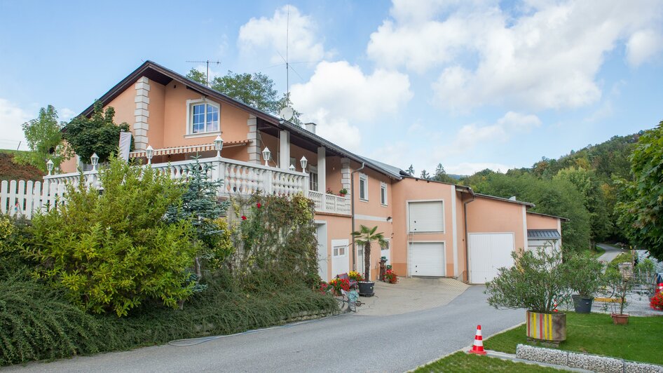 Bauernhof Pöttler_Haus_Oststeiermark | © Helmut Schweighofer