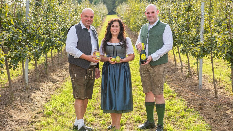 Birnhirsch_Familie_Oststeiermark | © Helmut Schweighofer