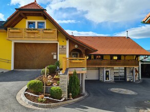 Buschenschank Kainer_House_Eastern Styria | © Buschenschank Kainer