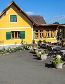 Rack-Buschenschank | © Rack-Buschenschank | Rack-Buschenschank | © Rack-Buschenschank