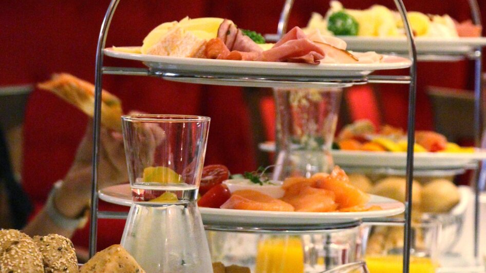 Café Herzog - Frühstücksetagere | © Region Graz - Vanessa Züttl
