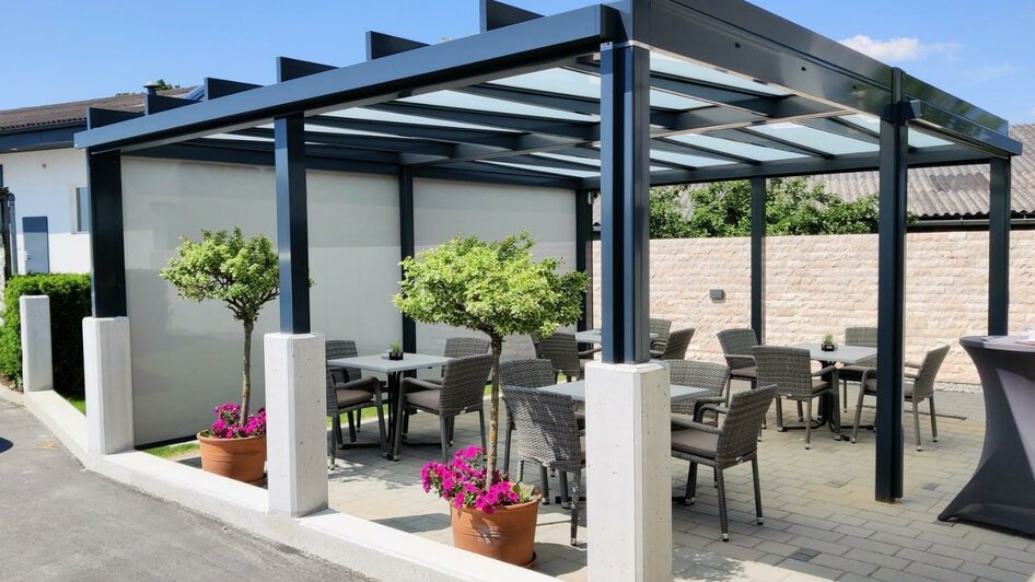 Cafe Tankstelle Fuchs_Terrasse_Oststeiermark | © Cafe Tankstelle Fuchs