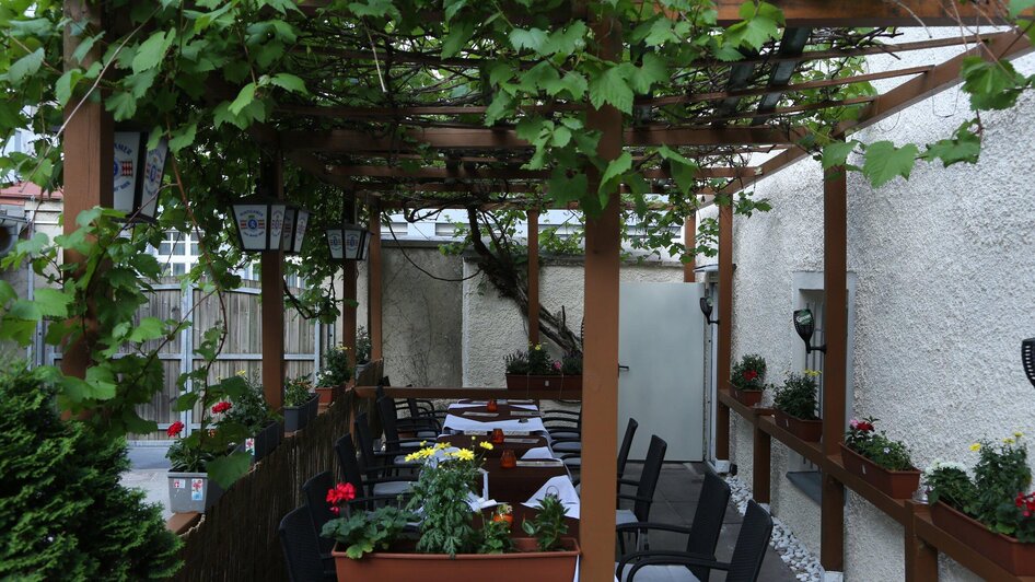 Ceylon Curry - Schattige Terrasse | © Ceylon Curry