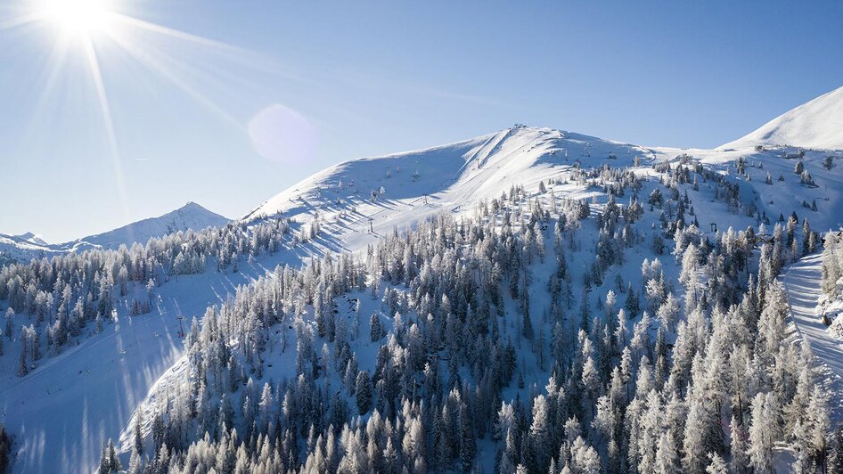 Neuschnee und Sonnenschein am Galsterberg | © Lukas Eisl