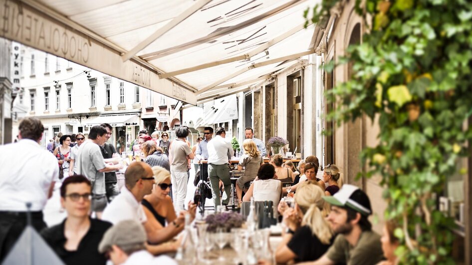 Frankowitsch - Belebter Gastgarten | © Frankowitsch