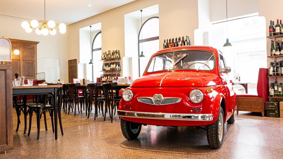 Der Steirer - Roter Fiat 500 | © Weitzer
