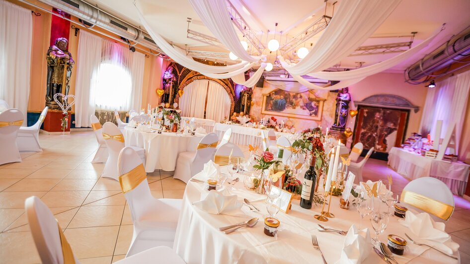 Die-Burg-Speisesaal1-Murtal-Steiermark | Die Burg | © Die Burg Die-Burg-Speisesaal1-Murtal-Steiermark | © Die Burg