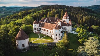 Schloss Kornberg von oben | © Thermen- & Vulkanland
