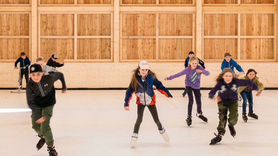 Eisflitzer Sportarena Zloam | © Karl Steinegger