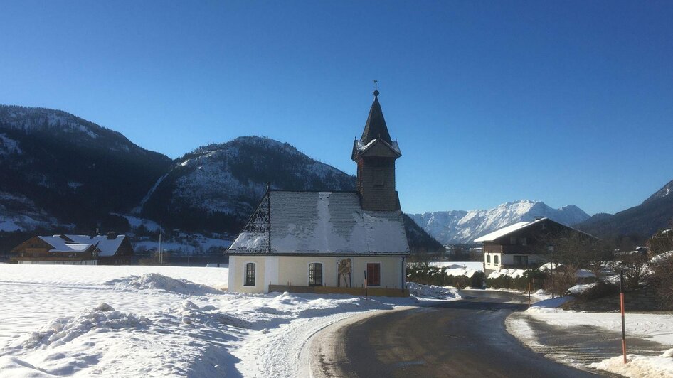 Dorfkirche Gössl, Grundlsee, im Winter