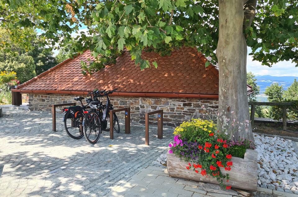 E-Bike Charging Station Main Square Pöllauberg - Impression #1 | © Tourismusverband Oststeiermark