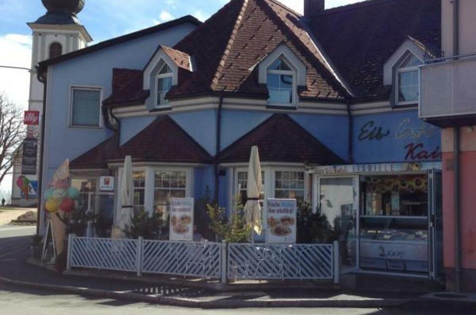 Eisdiele "Plausch am Platz" - Impression #1 | © Eiscafé Kainz