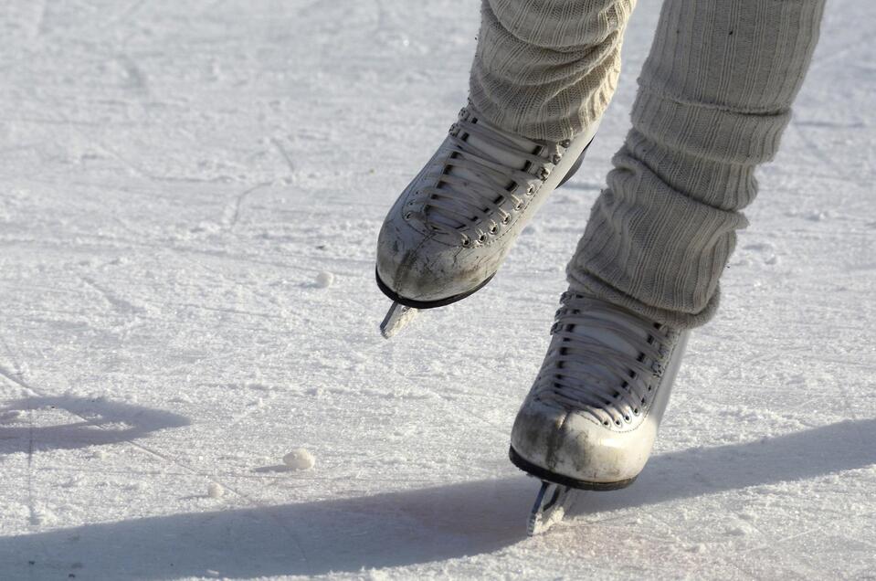 Ice skating in the Pölstal - Impression #1 | © Pixabay