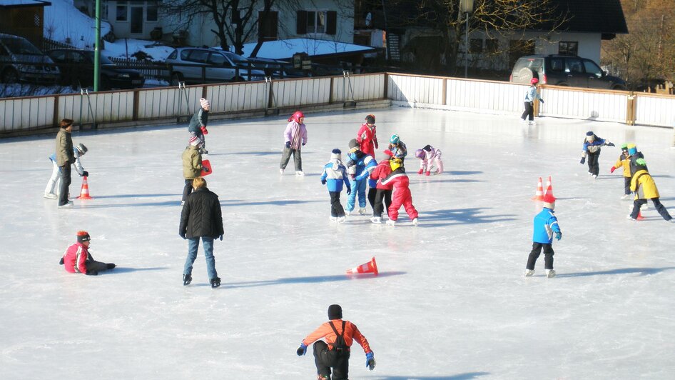 Eislaufplatz_Karl Wirt_Oststeiermark_Häusler | © Häusler