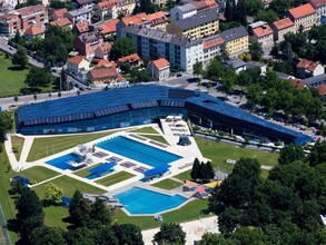 Blick auf das 25-Meter-Sportbecken in der Auster G | © Graz Tourismus-Harry Schiffer