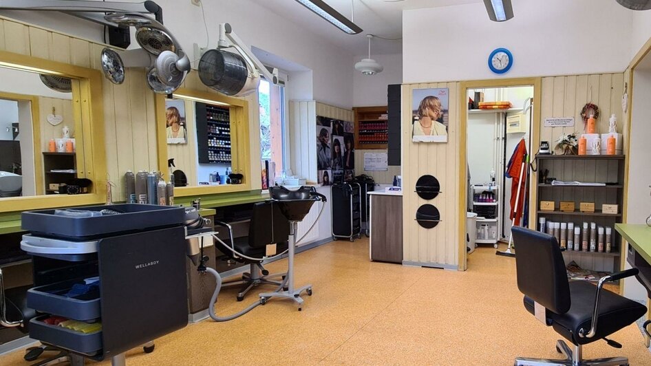 Friseur Buttinger Damensalon | © Stephanie Bor