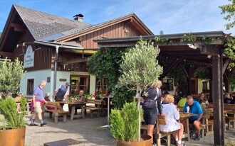Rostiger Anker, Grundlsee, Gastgarten | © Bettina Scheck