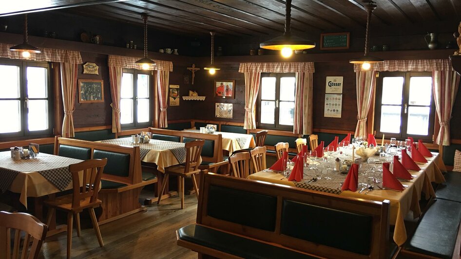 Almgasthaus Angerwirt_Speisesaal_Oststeiermark | © Almgasthof Angerwirt