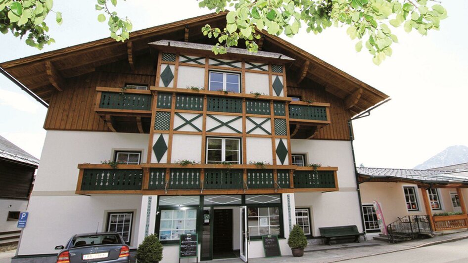 Gasthof zum Hirschen, Altaussee,  Hausansicht | © Gasthof zum Hirschen