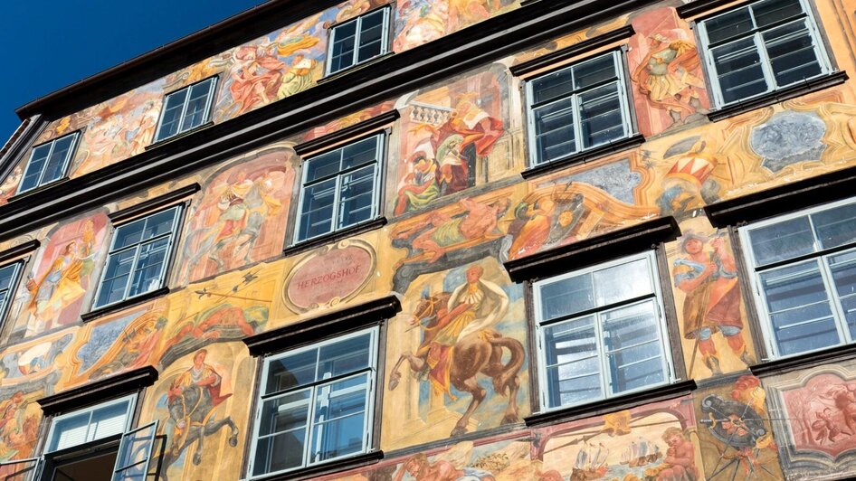 Historische Fassadenkunst am Herzogshof in Graz | © Graz Tourismus-Harry Schiffer