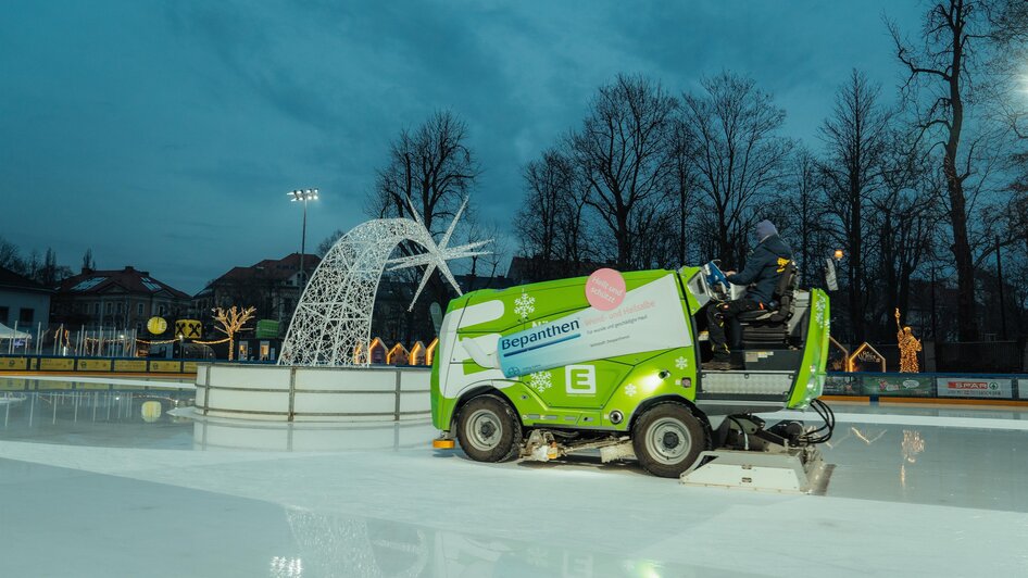 Eismaschine in der Winterwelt | © Region Graz - studio draussen