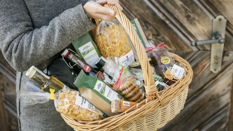 Greißlerei_Produktkorb_Oststeiermark | © Naturhotel Bauernhofer