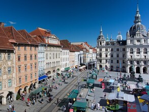 Marktstände am Grazer Hauptplatz – Altstadt er | © Graz Tourismus-Harry Schiffer