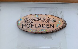 Hauser-Hof, Grundlsee, Schild | © Regina Hillbrand