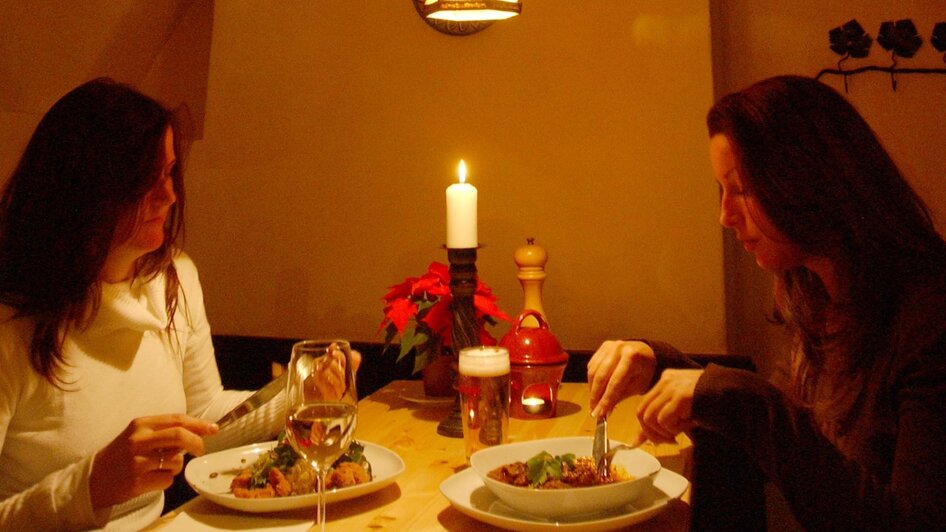 Herzl Weinstube - Gemütliches Abendessen | © Herzl Weinstube Herzl Weinstube - Gemütliches Abendessen | © Herzl Weinstube