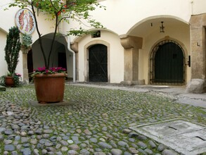 Historischer Innenhof des Deutschen Ritterordens G | © Graz Tourismus-Harry Schiffer