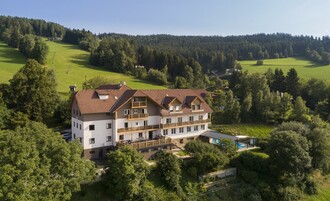 Hotel Schwengerer_von außen_Oststeiermark | © Hotel Schwengerer