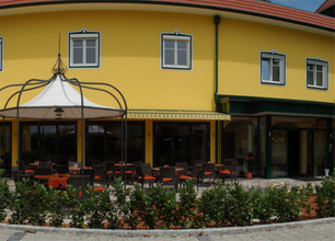 Restaurant Neuhold außen | © Hotel-Restaurant Neuhold
