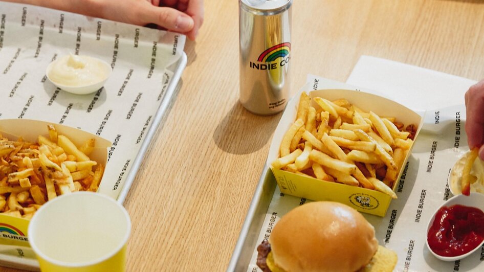 Indie Burger - Burger & Fries im Signature Style | © Indie Burger - Samuel Kuro