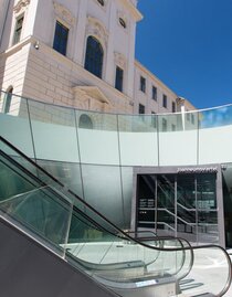 Eingang ins Joanneumsviertel Graz – Kulturzentrum | © Graz Tourismus-Harry Schiffer | © Graz Tourismus-Harry Schiffer