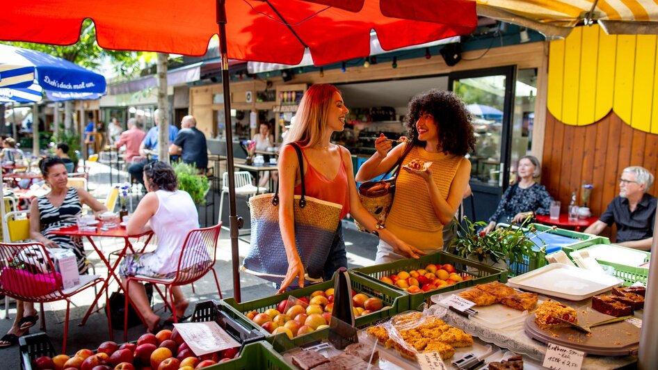 Kaiser Josef Markt - Genuss am Marktstand | © Graz Tourismus - Tom Lamm