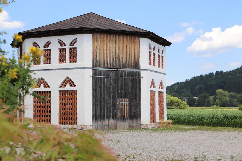 Klingensteiner Achteckstadl | © Marktgemeinde Vasoldsberg Klingensteiner Achteckstadl - Impression #1 | © Marktgemeinde Vasoldsberg