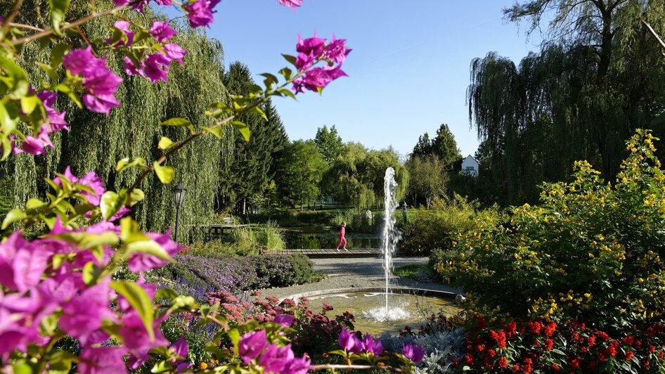 Springbrunnen und Teich im Kurpark | © Bernhard Bergmann