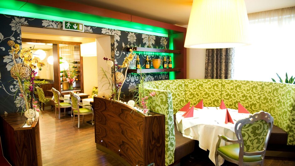 Lindenwirt - Eleganter Sitzbereich | © Lindenwirt - RP photography +