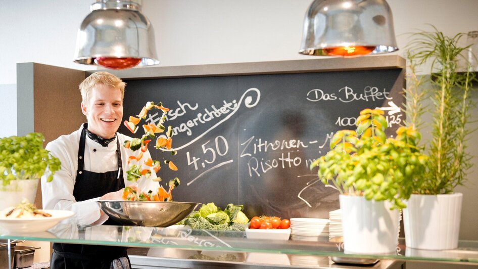 Mangolds - Front Cooking | © Mangolds